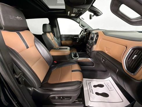 Used 2020 Chevrolet Silverado 1500 High Country w/ Technology Package image 31