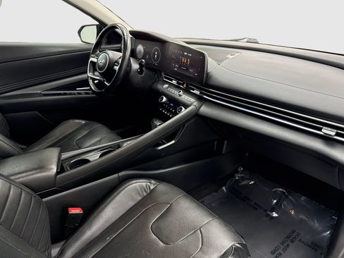 Used 2022 Hyundai Elantra Limited FWD image 40
