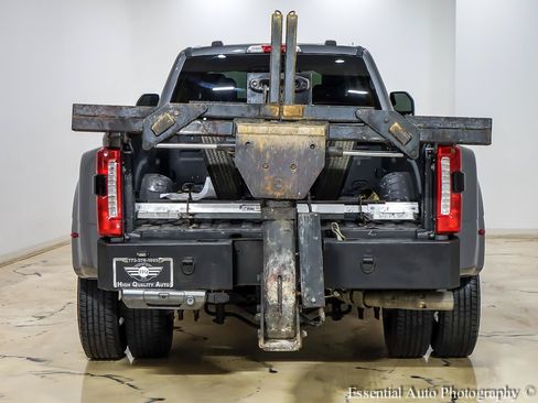 Used 2023 Ford F350 Lariat AWD/4WD image 7