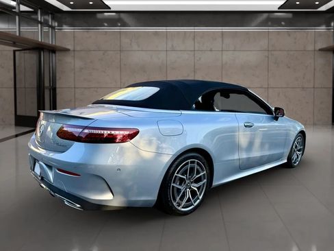 Used 2023 Mercedes-Benz E 450 4MATIC Cabriolet image 11