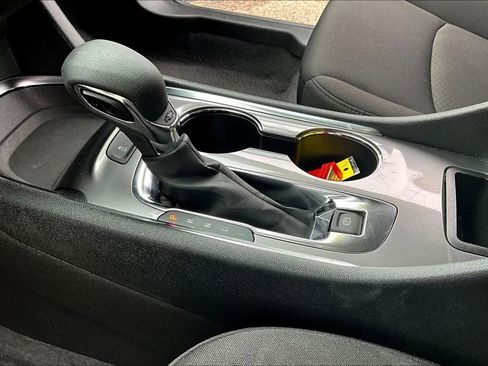 Used 2024 Chevrolet Malibu LT image 16