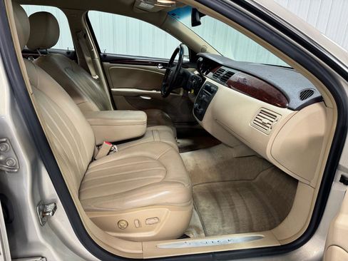 Used 2009 Buick Lucerne CXL FWD image 11