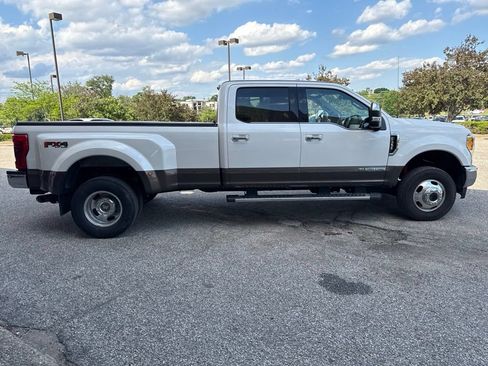 Used 2017 Ford F350 King Ranch w/ Tow Technology Bundle AWD/4WD image 14
