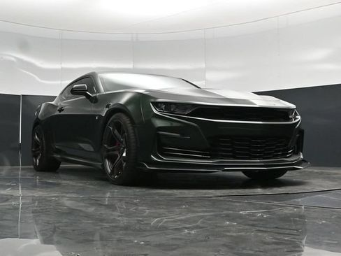 Used 2020 Chevrolet Camaro SS RWD image 55