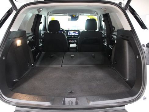 Used 2024 Chevrolet TrailBlazer LT w/ Convenience Package FWD image 14