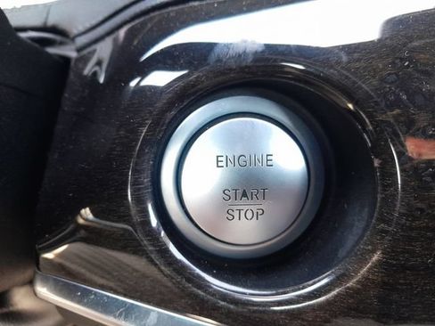Used 2015 Mercedes-Benz S 550 Sedan image 11