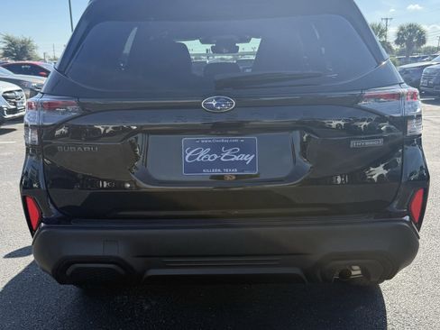 New 2025 Subaru Forester Premium image 6