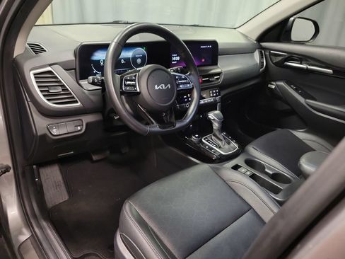 Used 2024 Kia Seltos SX AWD/4WD image 16