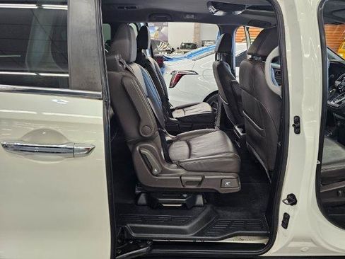 Used 2019 Honda Odyssey EX-L image 12