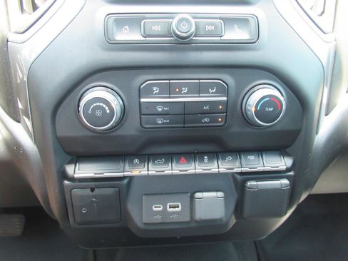 Used 2021 Chevrolet Silverado 1500 Custom RWD image 25