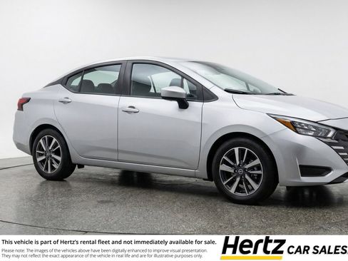 Used 2025 Nissan Versa SV FWD image 1