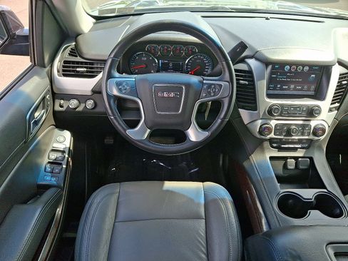 Used 2017 GMC Yukon SLE image 12
