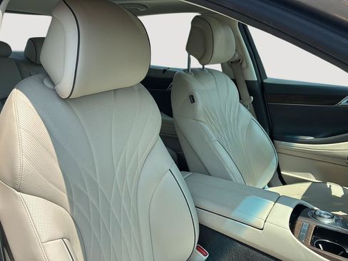 Used 2021 Genesis G80 2.5T w/ Prestige Package RWD image 12