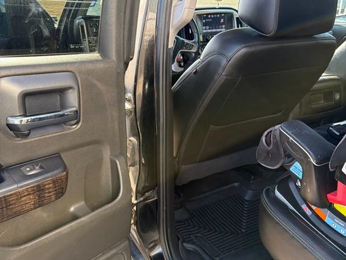 Used 2016 GMC Sierra 1500 Denali w/ Denali Ultimate Package AWD/4WD image 12