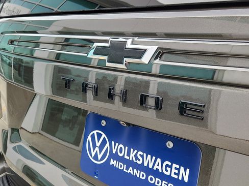 Used 2021 Chevrolet Tahoe Z71 w/ Luxury Package image 10