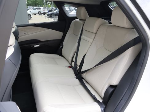 Used 2023 Lexus RX 350 FWD w/ Cold Area Package image 37