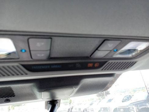 New 2023 Ford F550 4x4 Regular Cab Super Duty image 33