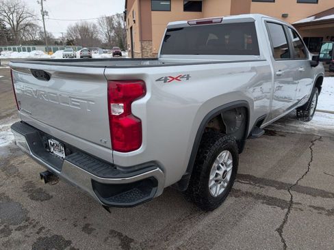Used 2023 Chevrolet Silverado 2500 LT image 10