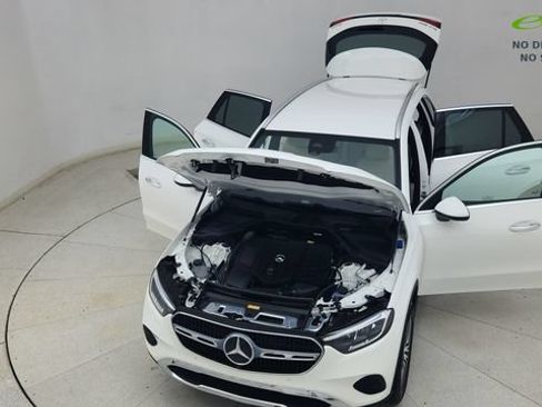 Used 2025 Mercedes-Benz GLC 300 4MATIC image 86