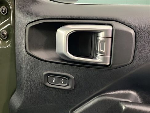 Certified 2021 Jeep Wrangler Unlimited Rubicon image 37