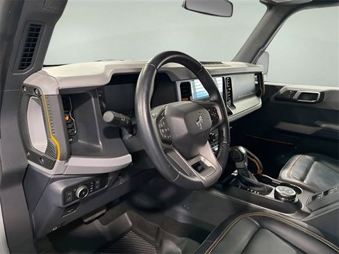 Used 2023 Ford Bronco Badlands image 10