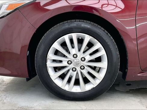 Used 2013 Toyota Avalon XLE Touring FWD image 10