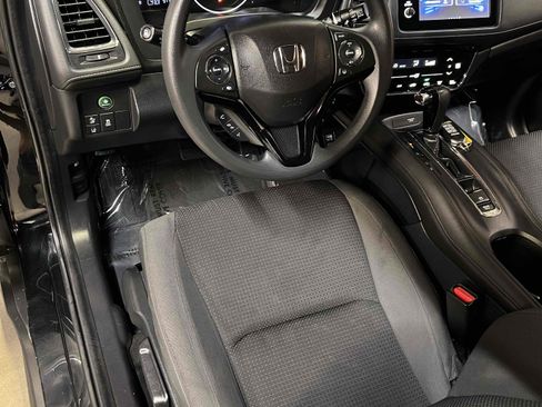Used 2019 Honda HR-V EX image 24