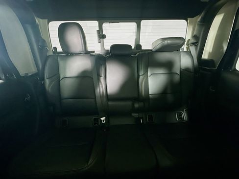 New 2025 Jeep Gladiator Sport image 10