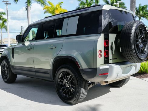 Used 2025 Land Rover Defender 110 S image 23