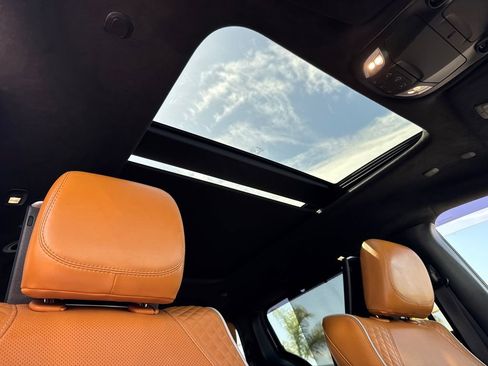 Certified 2023 Chrysler Pacifica Pinnacle FWD image 15