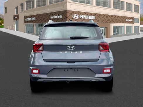 New 2026 Hyundai Venue SEL image 6