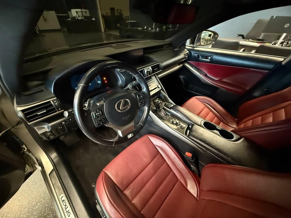 Used 2017 Lexus IS 200t F Sport w/ F Sport Package RWD image 10