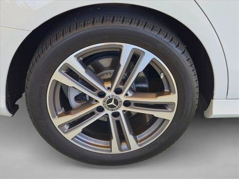 Used 2021 Mercedes-Benz E 350 Sedan image 25