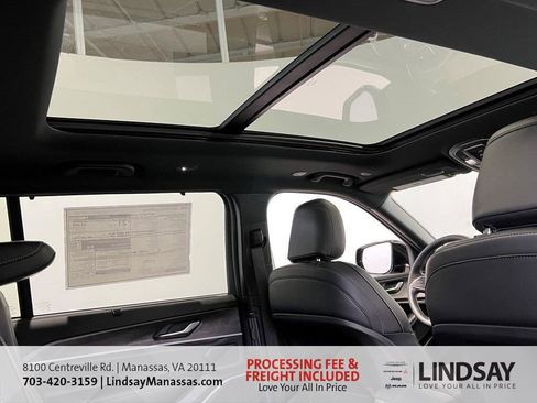 New 2025 Jeep Grand Cherokee L Limited w/ Luxury Tech Group II AWD/4WD image 15