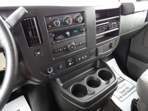 Used 2025 Chevrolet Express 3500 LT w/ LT Preferred Equipment Group RWD image 22