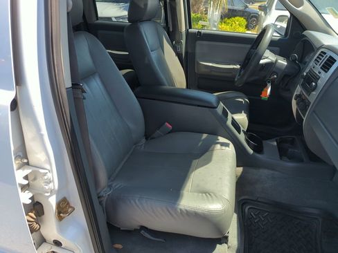 Used 2005 Dodge Dakota Laramie AWD/4WD image 33