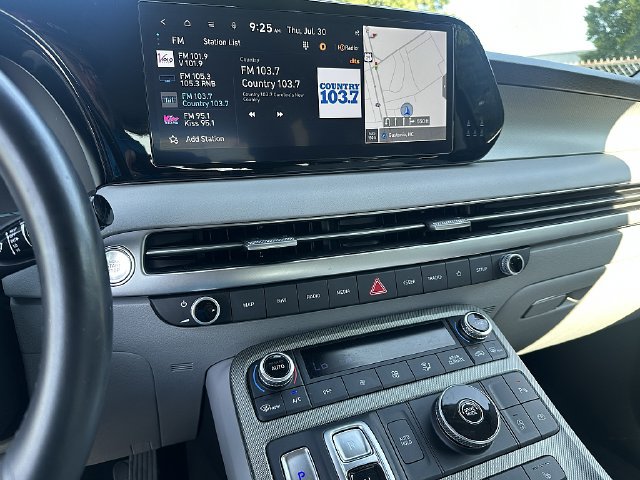 Used 2024 Hyundai Palisade SEL FWD image 30