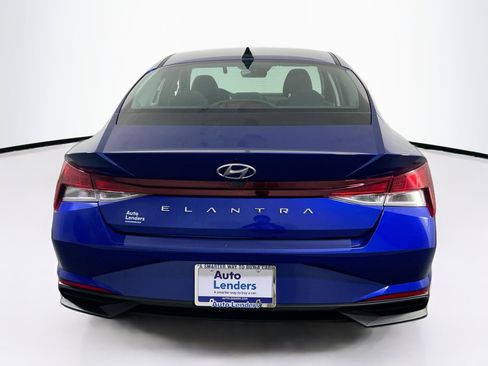 Used 2023 Hyundai Elantra SEL image 6