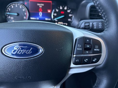 Used 2024 Ford Explorer XLT image 26