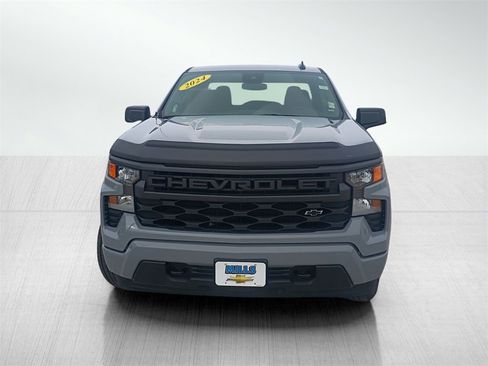 Used 2024 Chevrolet Silverado 1500 Custom w/ Dark Appearance Package image 2
