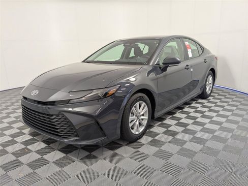 New 2026 Toyota Camry LE image 2