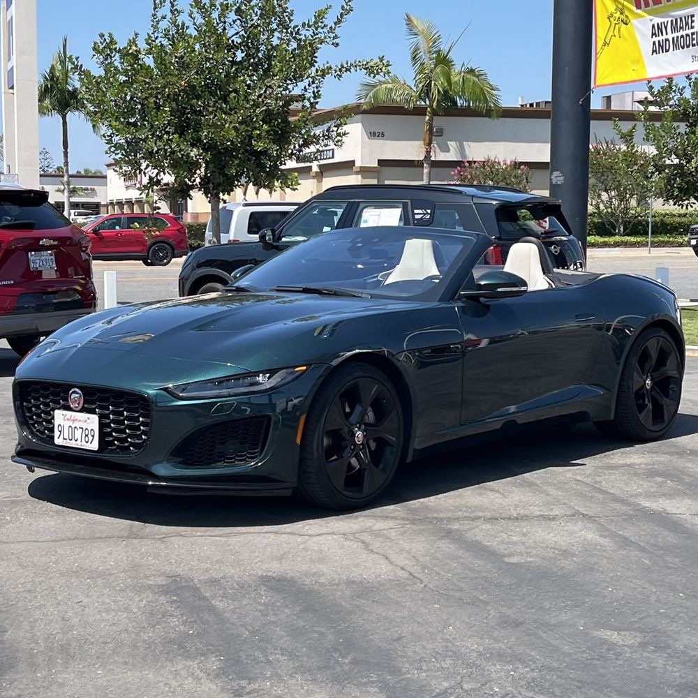 Used 2021 Jaguar F-TYPE Convertible RWD image 2