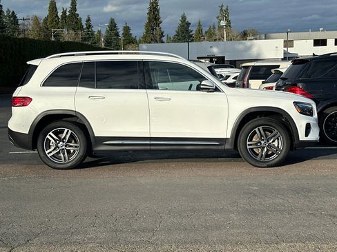 Certified 2025 Mercedes-Benz GLB 250 4MATIC image 3