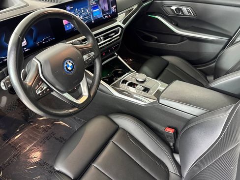 Used 2023 BMW 330e w/ Premium Package RWD image 4