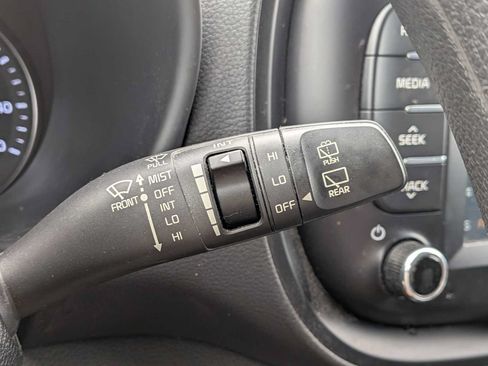 Used 2021 Kia Soul LX FWD image 24