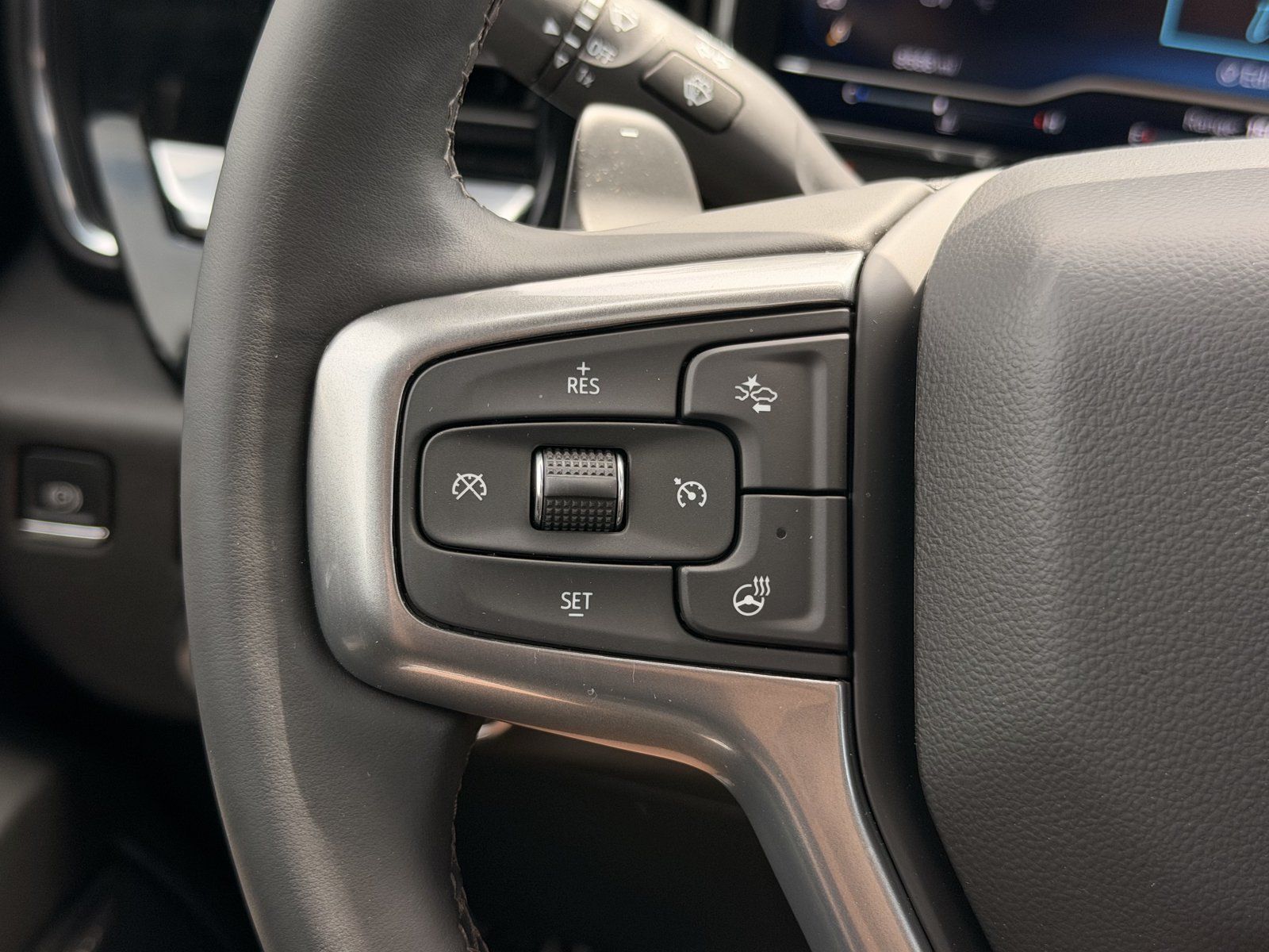 Used 2024 Chevrolet Silverado 1500 LTZ w/ LTZ Premium Package RWD image 19