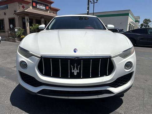 Used 2017 Maserati Levante AWD/4WD image 13