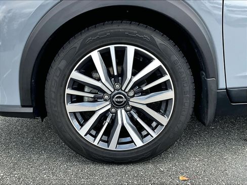 Used 2024 Nissan Kicks SV image 7