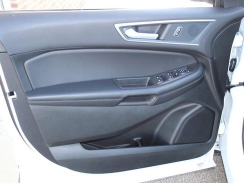 Used 2024 Ford Edge SEL image 22