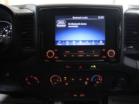Used 2023 Nissan Frontier S AWD/4WD image 19